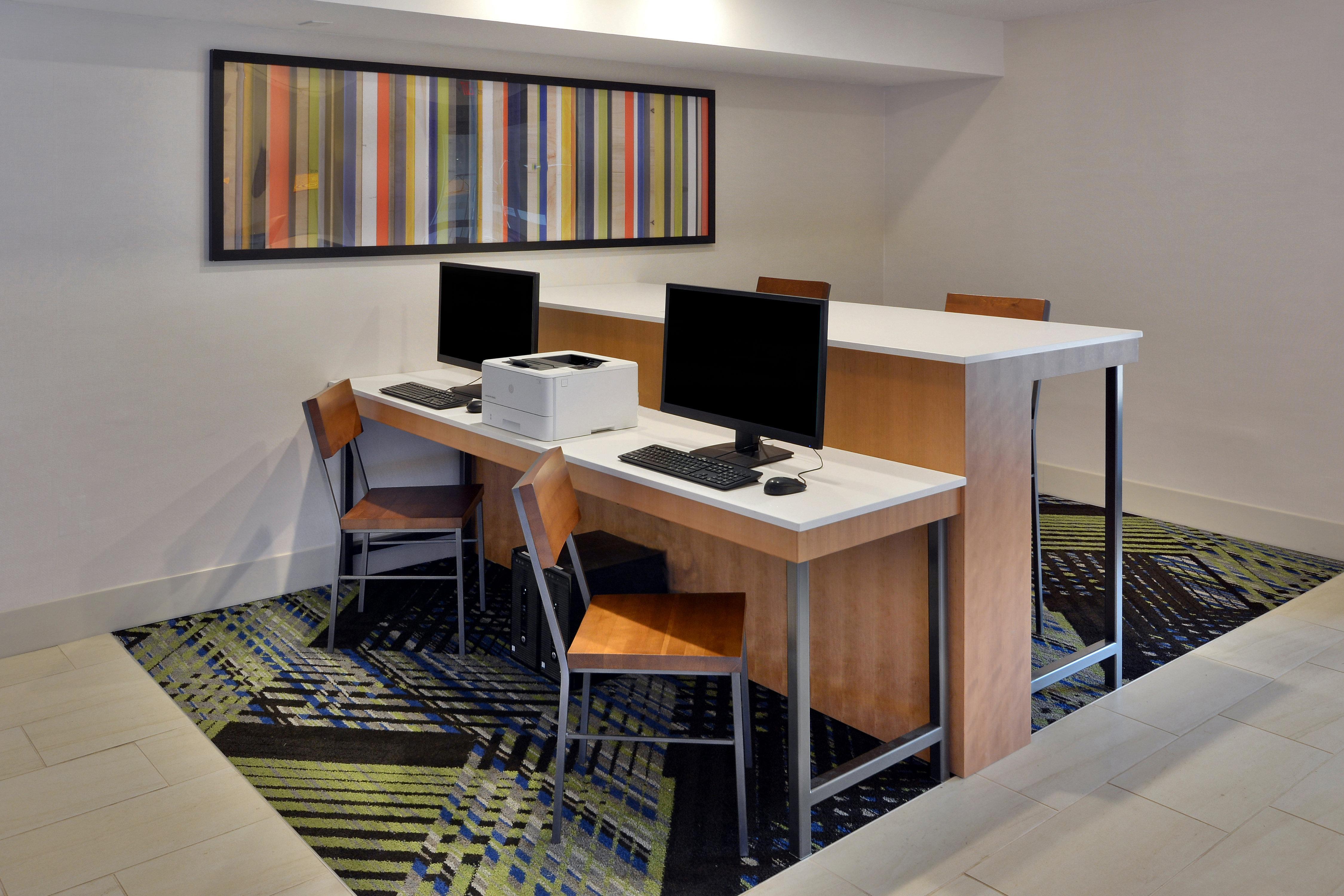 Holiday Inn Express Danville By Ihg Екстериор снимка